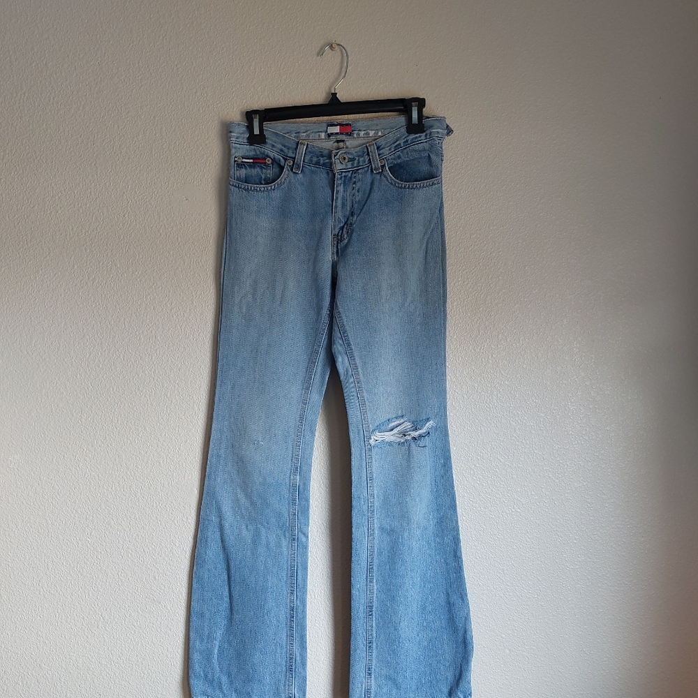 Tommy Hillfiger Distressed Bootcut Jeans Size 5 Juniors Light Wash SMOKE SMELL